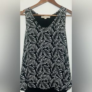 Ann Taylor Loft Black and White Sleeveless Blouse Size PETITE XS Flowy EUC